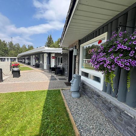 Mystic Isle Motel Wawa Εξωτερικό φωτογραφία